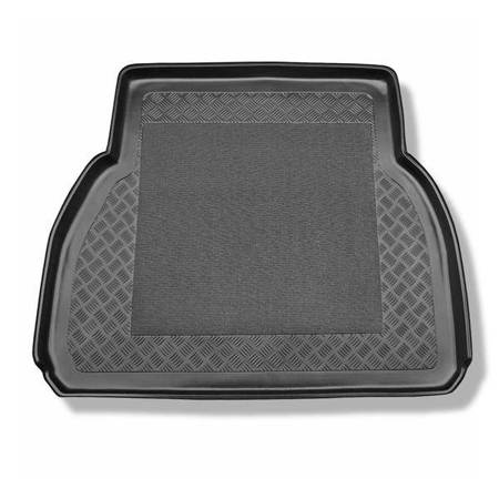 Tapis de coffre pour BMW 5 E34 Touring (1992-1996) - bac de coffre - protection de coffre voiture - Aristar - Standard