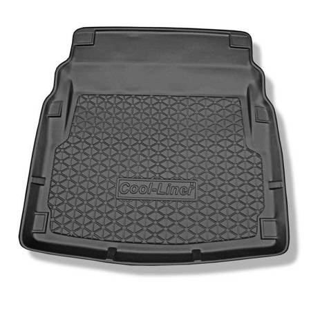 Tapis de coffre pour Mercedes-Benz Classe E W212 Berline (03.2009-03.2016) - bac de coffre - protection de coffre voiture - Aristar - Cool liner - sans cavités ; la surface du coffre se lève près de sièges arrière