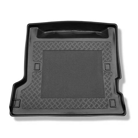 Tapis de coffre pour Nissan Patrol GR II Y61 SUV (1998-2010) - bac de coffre - protection de coffre voiture - Aristar - Standard - 5/7 places; 3e rangée soulevée